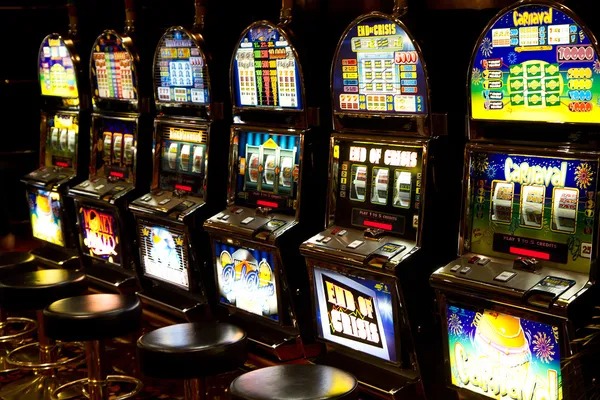 hukumtoto login Relax Gaming sportsbook interface showing Liga 1 and live-dealer options